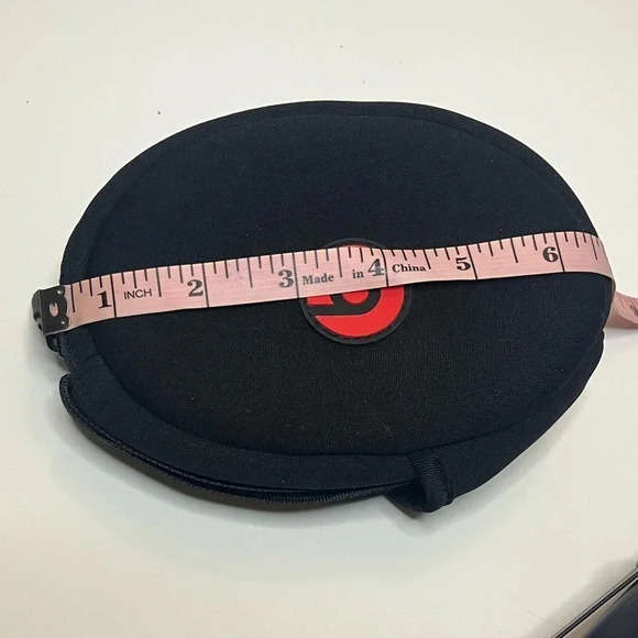 Beats By Dre Logo Soft Shell Padded Headphone Case Zip Closure Black Red - Picture 8 of 9
